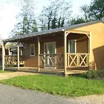 Chalet Zecamping 3 Etoiles Animaux Acceptes Espace Aquatique Moncontour (Vienne)