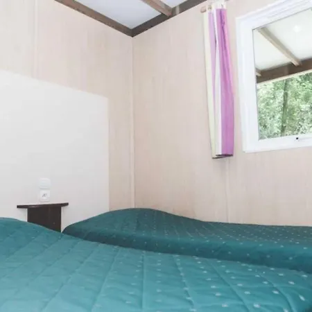 3 Etoiles - Parc Aquatique - Eebbhb Horská chata *