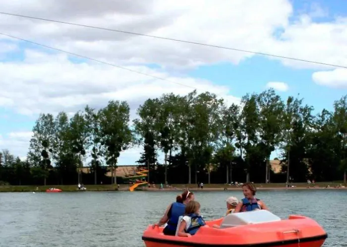 3 étoiles - Parc Aquatique - Eebbhb Moncontour (Vienne)