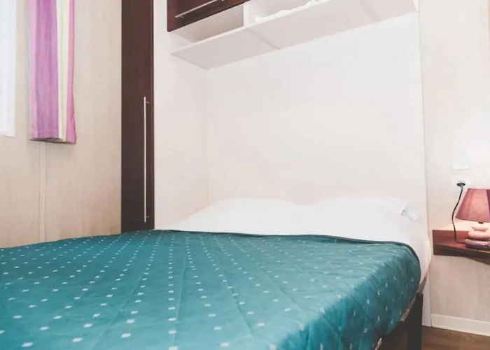 3 étoiles - Parc Aquatique - Eebbhb