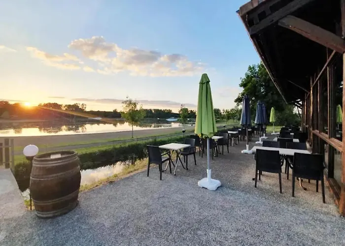 3 étoiles - Parc Aquatique - Eebbhb *